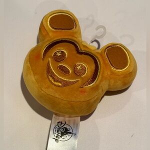 NEW Disney Wishables - Mickey Mouse Waffle - Parks Food Series 2